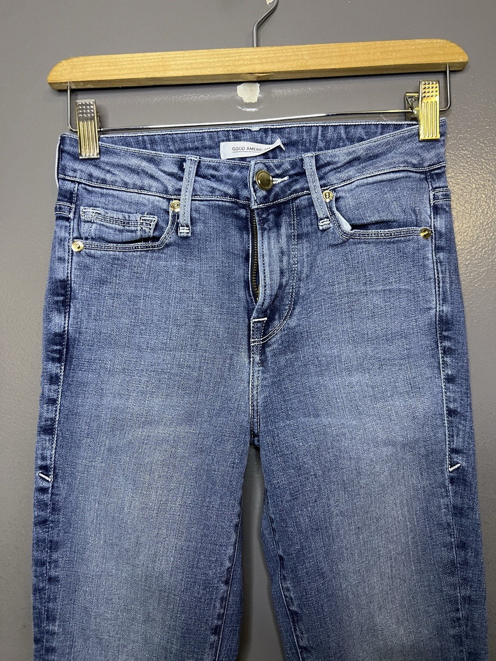 Good American Good Legs Skinny Jeans Womens 00 Medium Wash Blue Button Hem Denim